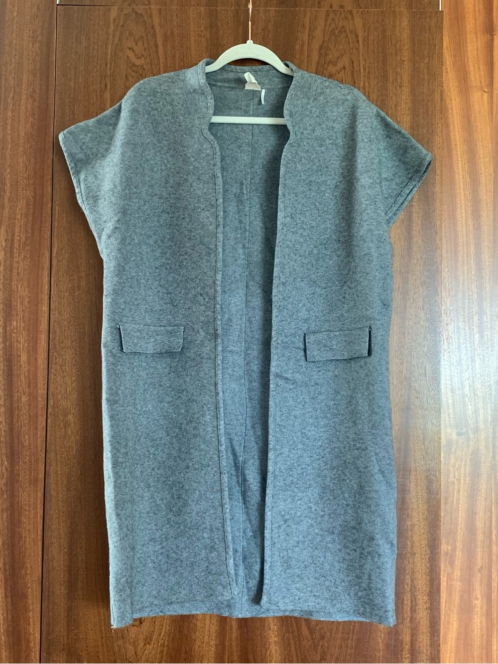 Akemi + Kin Sleeveless Open-Front Knit Cardigan in Gray